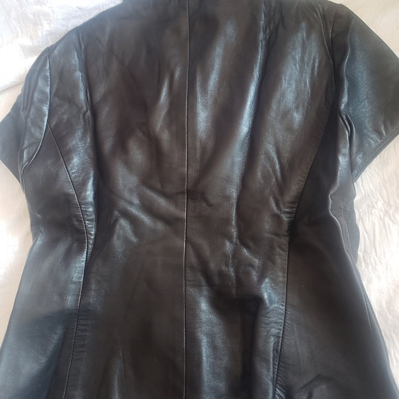 Anne Klein 100% leather cap sleeve zip up - Picture 4 of 4
